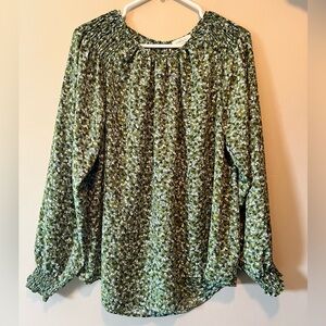 Alex & lili size L micro floral blouse with elastic to cuffs and shoulders.